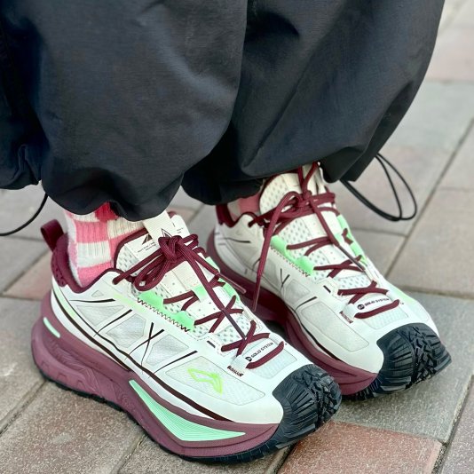 CF SE Off White/Crimson Purple/Fluorescent Light Green