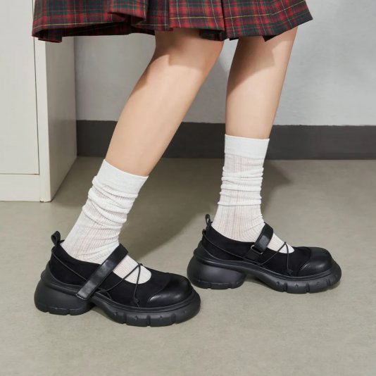 Urban Mary Jane Far Dark Black