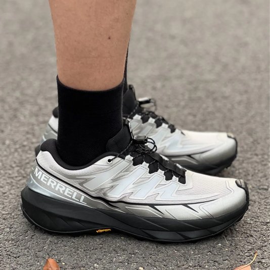 Vast Sky Gray Silver/Black