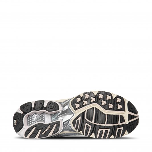 Wave Rider 10 Snow White/Slate Bistro Green
