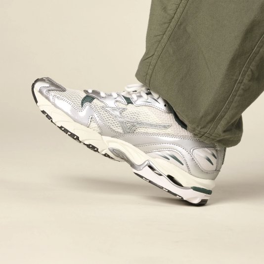 Wave Rider 10 Snow White/Slate Bistro Green