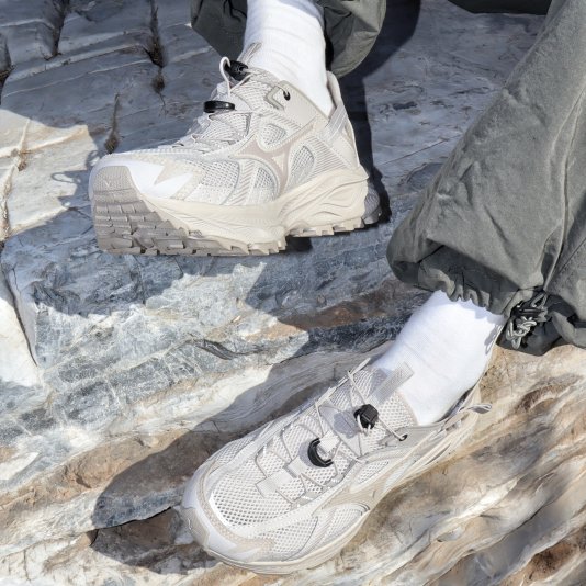 Racer Trail SE Feather Gray/Beige/Pottery Gray