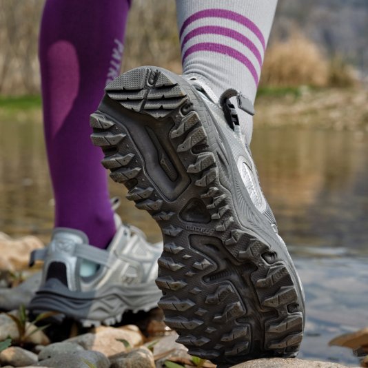 Racer Trail SE Space Silver/Anthracite