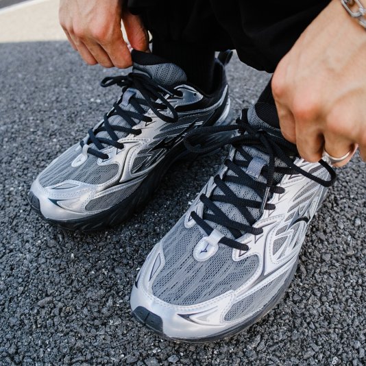 FIYI V2 Black/Silver/Anthracite
