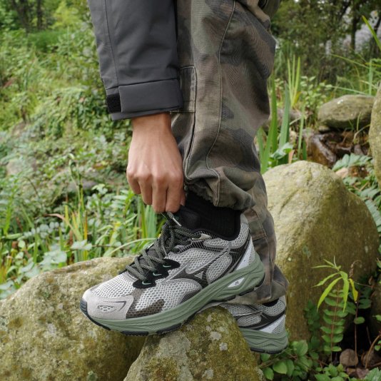 Racer S Light Grey/Olive/Black