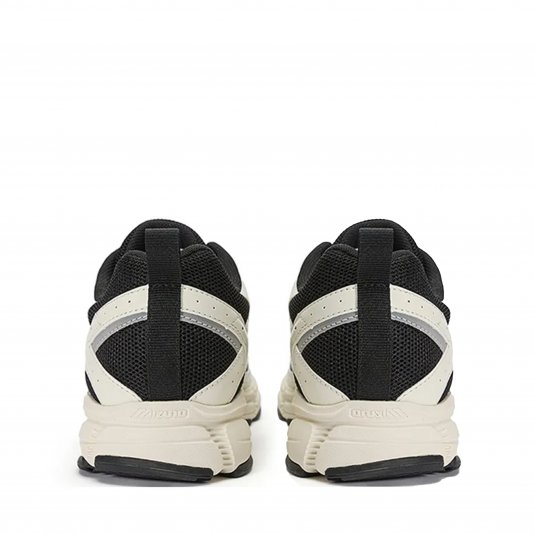 Speed Black/Ivory