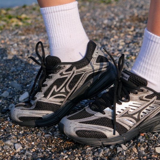 Speed 2010 Black/Dark Silver