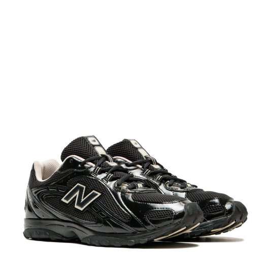 204L Black/Timberwolf/White