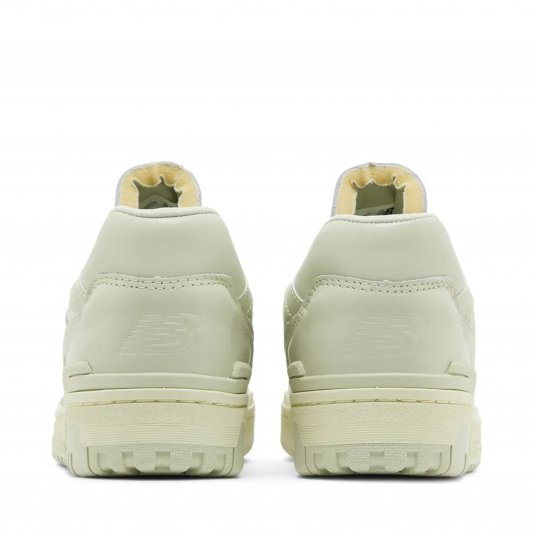550 Deep Lichen Green/Pistachio Butter
