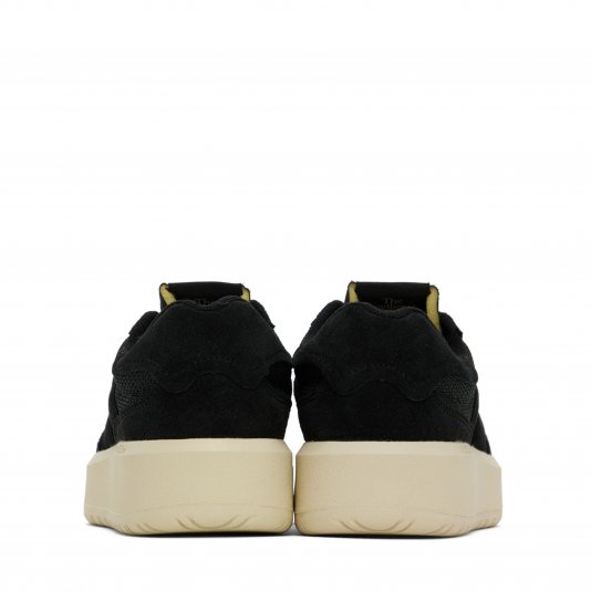 CT302 Black Calm Taupe