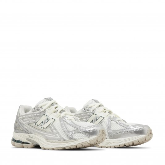 1906R Silver Metallic Cream