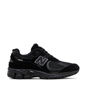 2002R Black/Black/Metallic
