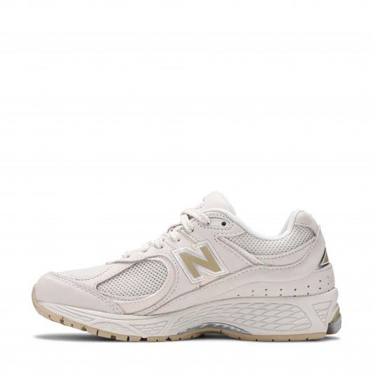 2002R White/Beige