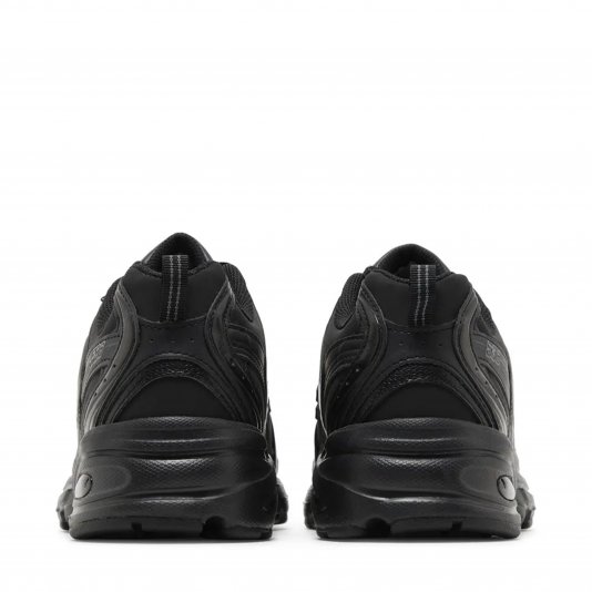 530 Triple Black