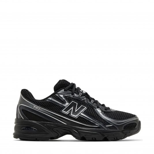 740 Black/Silver Metallic