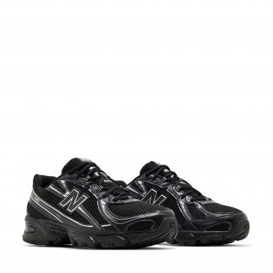 740 Black/Silver Metallic