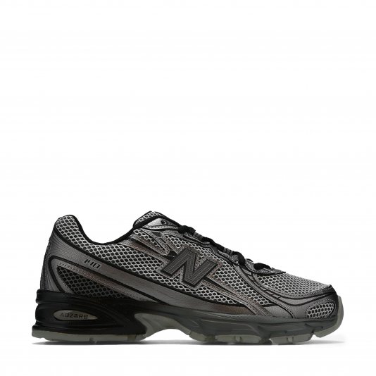 740 Dark Silver Metallic