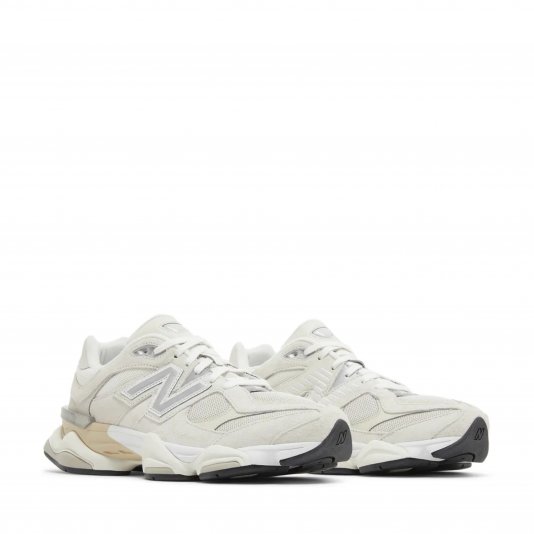 9060 Sea Salt/Moonbeam/Turtledove/Silver Metallic
