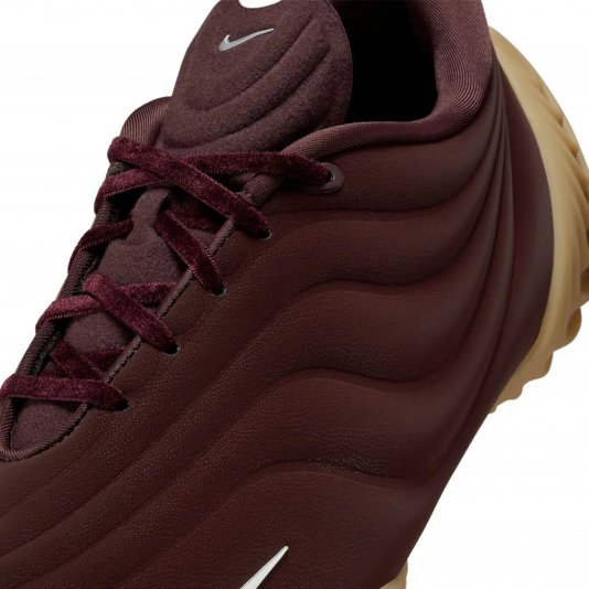 Astra Ultra Burgundy Crush/Gum Light Brown