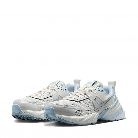 V2K Run Platinum Tint/Summit White/Light Smoke Grey