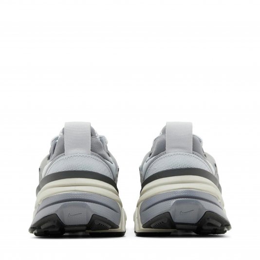 V2K Run Pure Platinum/Wolf Grey/Cool Grey/Metallic Cool Grey