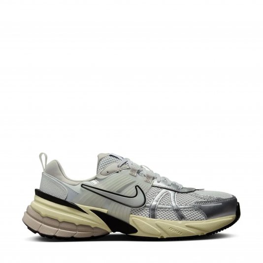 V2K Run Summit White/Pure Platinum/Light Iron Ore/Metallic Silver