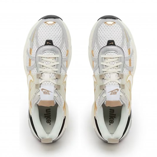 V2K Run White/Khaki/Metallic Silver