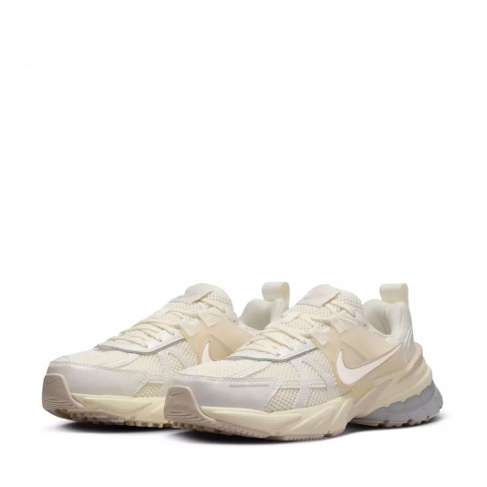 V2K Run Pale Ivory/Coconut Milk/Sand Drift