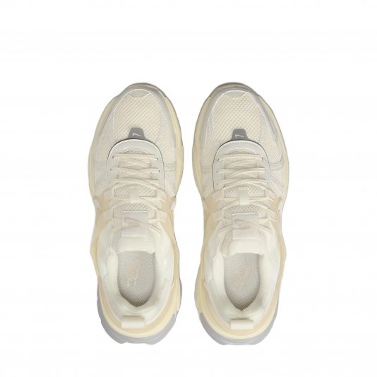 V2K Run Pale Ivory/Coconut Milk/Sand Drift