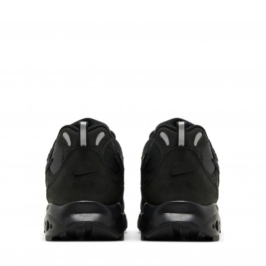 Air Terra Humara Triple Black