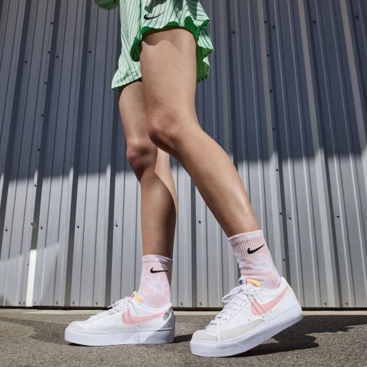 Blazer Low `77 Platform White/Pink Glaze/Summit White/Black