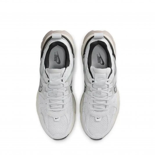 V2K Run Pure Platinum/Platinum Tint/Light Bone/Chrome