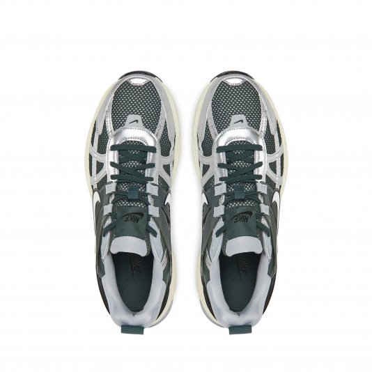 V2K Run Vintage Green/Mineral Spruce/Wolf Grey