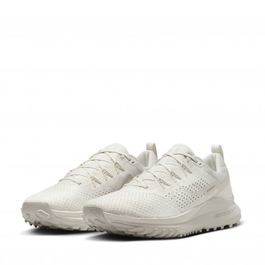 React Pegasus Trail 4 Phantom/Summit White/Light Orewood Brown