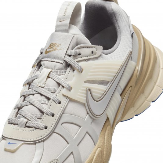 V2K Run GORE-TEX Light Iron Ore/Light Bone/Khaki