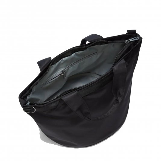 Nsw W Futura Luxe Tote Black