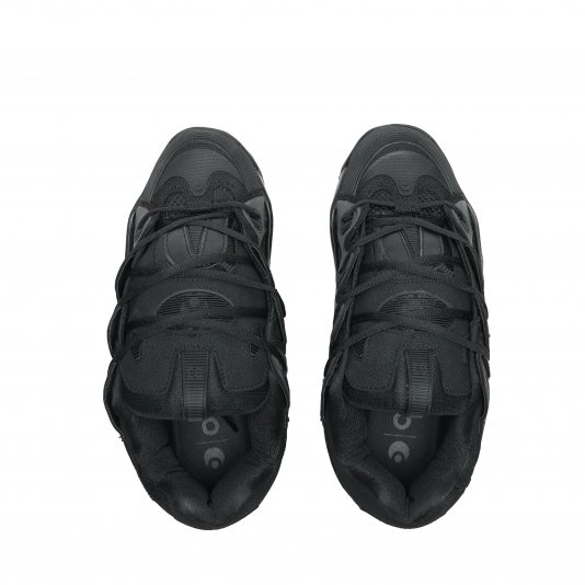D3 2001 Mono Black