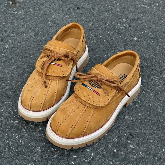 Martin Shoes Shell V17 Amber Gold/Tan