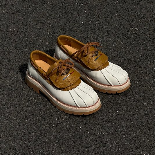 Martin Shoes Shell V17 Off White/Brown