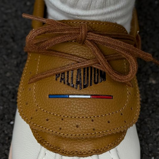 Martin Shoes Shell V17 Off White/Brown