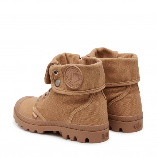 Baggy Chai Tan