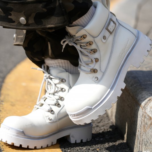 Martin Boots Protector Buckle V13 White Moonlight