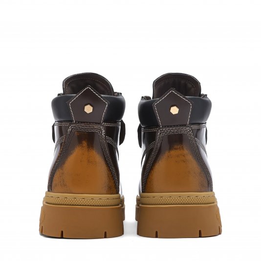 Guard Flap Brownish Red