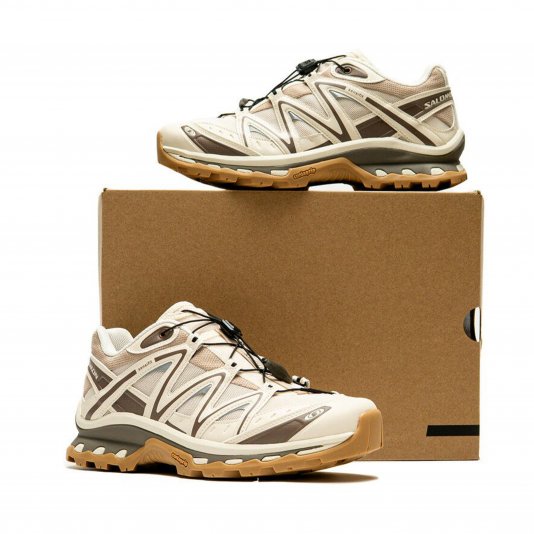 XT-Quest Almond Milk/Falcon/White