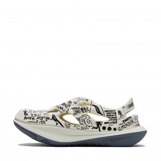 Cradle Yat Beige/Black Graffiti