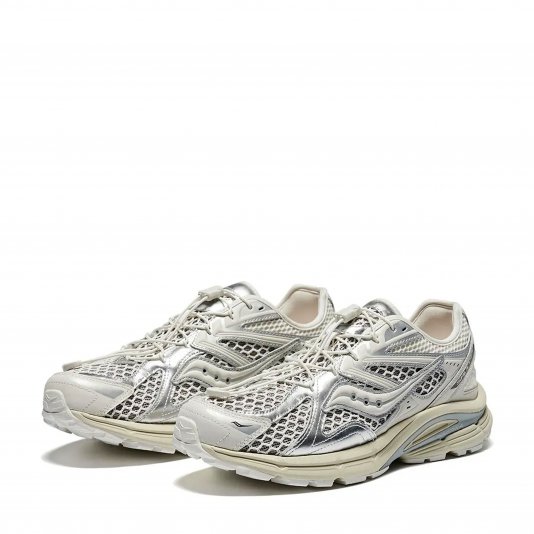 Kinvara 4 RE White/Metallic/Silver