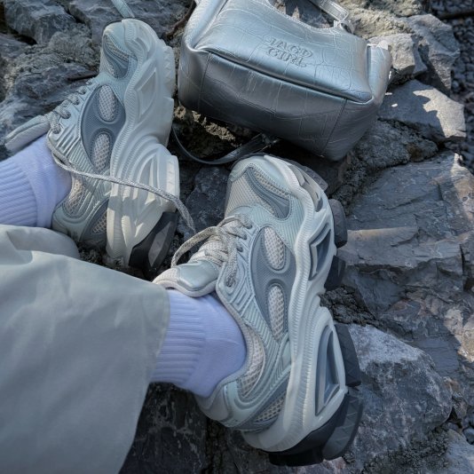 Mecha Daddy Glacier Gray