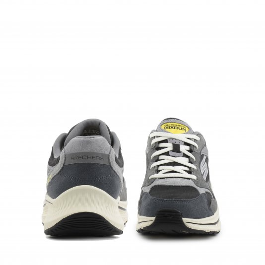 Go Run Consistent 2.0 Retro Runner V1 Charcoal/Black