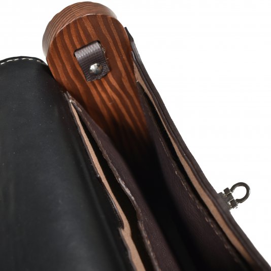 Кораліс Темний Горіх