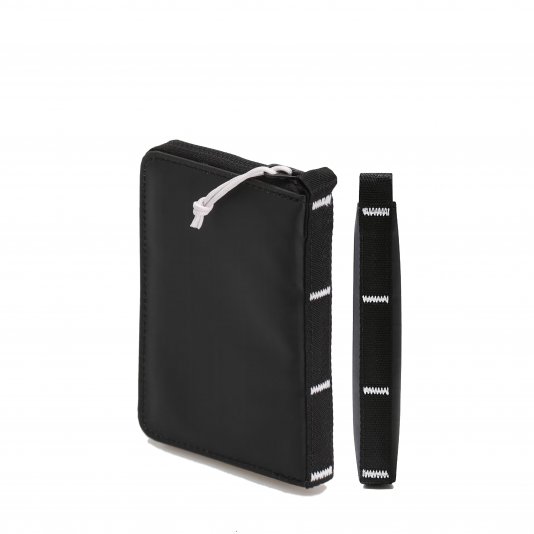 Base Camp Voyager Wallet Black/White